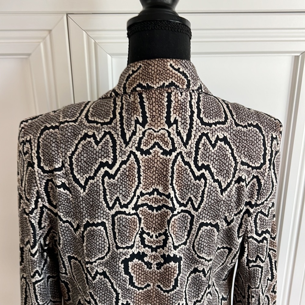 CAbi Samantha python blazer - Picture 10 of 13